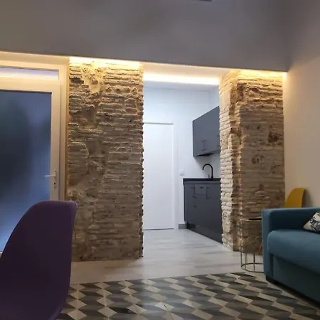 Demasiadas Companias Apartmán *